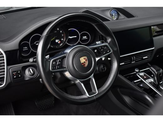 Porsche Cayenne Coupé 3.0 E-Hybrid 462pk | Panoramadak | Sport Chrono | Achterasbesturing | 21'' Velgen | Leder Dashbor... ActivLease financial lease