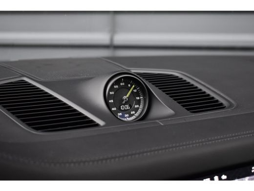 Porsche Cayenne Coupé 3.0 E-Hybrid 462pk | Panoramadak | Sport Chrono | Achterasbesturing | 21'' Velgen | Leder Dashbor... ActivLease financial lease