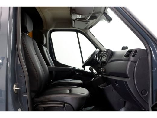 Renault Master T35 2.3 DCI 150pk Automaat Lowliner Bakwagen met deuren 06-2021 ActivLease financial lease