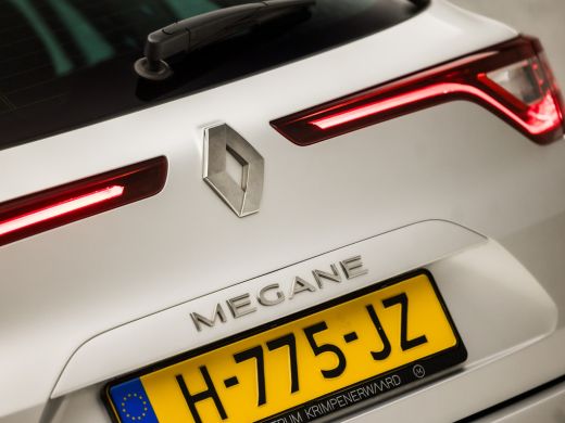 Renault Mégane Estate 1.3 TCe Limited Sport 141Pk Automaat (APPLE CARPLAY, VIRTUAL COCKPIT, NAVIGATIE, CLIMATE, SPORTST... ActivLease financial lease