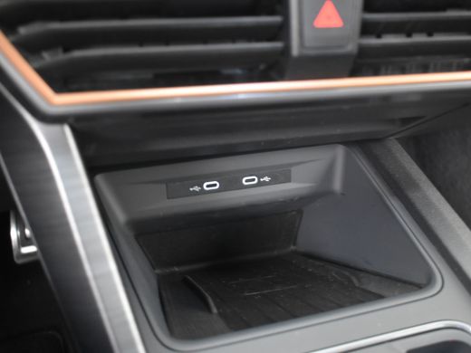 Seat Formentor 1.4 e-Hybrid Performance 245pk | Adaptief cruise control | Navigatie | Dodehoekdetectie | Park as... ActivLease financial lease