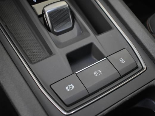 Seat Formentor 1.4 e-Hybrid Performance 245pk | Adaptief cruise control | Navigatie | Dodehoekdetectie | Park as... ActivLease financial lease