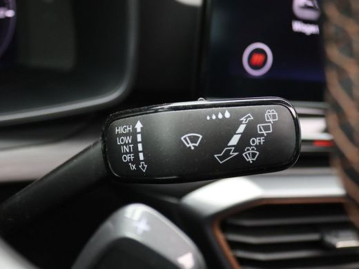 Seat Formentor 1.4 e-Hybrid VZ Performance 245PK DSG Pano-Schuifdak, Supersportstuur, 360gr. Camera, Keyless, Me... ActivLease financial lease
