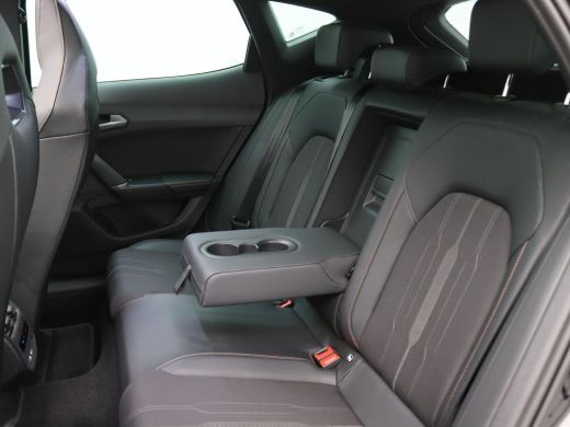 Seat Formentor 1.4 e-Hybrid VZ Performance 245PK DSG Pano-Schuifdak, Supersportstuur, 360gr. Camera, Keyless, Me... ActivLease financial lease