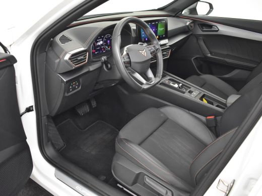 Seat Formentor 1.4 TSI e-Hybrid Essential 204pk Panorama dak | Adaptief cruise control | Privacy glass | Led kop... ActivLease financial lease
