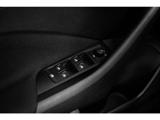 Skoda Kamiq 1.0 TSI Selection DSG | 18"inch ActivLease financial lease