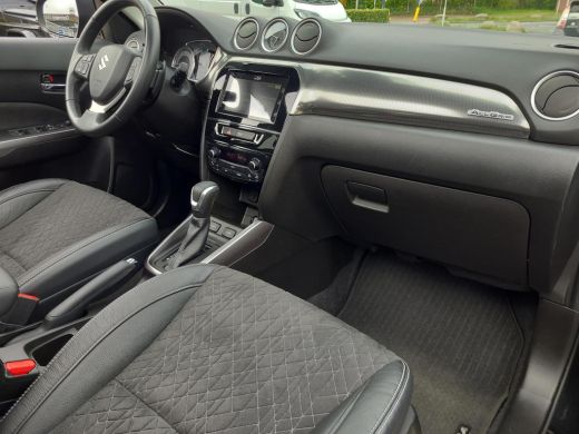 Suzuki Vitara 1.5 Hybrid Style AllGrip Automaat | Pano dak | Apple CarPlay | Rijklaarprijs incl. garantie | ActivLease financial lease