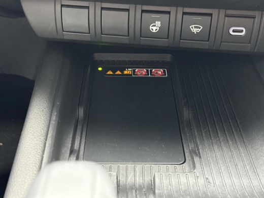 Toyota C-HR 1.8 Hybrid 140 First Edition **NAVIGATIE/ STUUR- EN STOELVERWARMING/ ELEK. ACHTERKLEP/ DODEHOEKDE... ActivLease financial lease