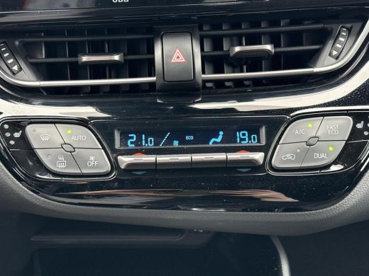 Toyota C-HR 1.8 Hybrid Style **TREKHAAK/ NAVIGATIE/ STOELVERWARMING/ JBL/ KEYLESS/ DODEHOEKDETECTIE/ 36 MAAND... ActivLease financial lease