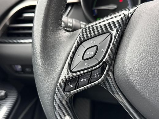 Toyota C-HR 2.0 Hybrid Executive **NAVIGATIE/ JBL/ DODEHOEKDETECTIE/ STOELVERWARMING/ 36 MAANDEN GARANTIE** ActivLease financial lease