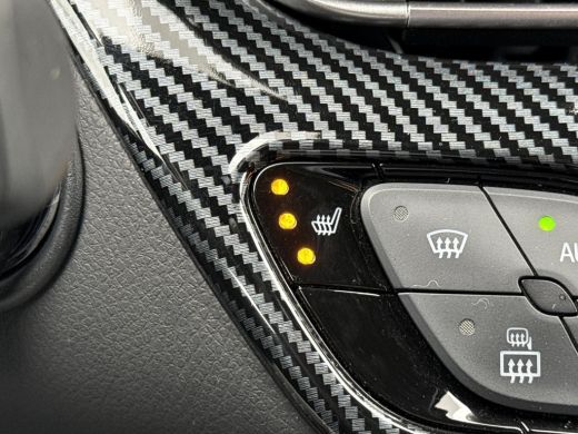 Toyota C-HR 2.0 Hybrid Executive **NAVIGATIE/ JBL/ DODEHOEKDETECTIE/ STOELVERWARMING/ 36 MAANDEN GARANTIE** ActivLease financial lease