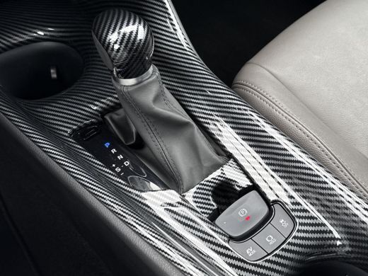Toyota C-HR 2.0 Hybrid Executive **NAVIGATIE/ JBL/ DODEHOEKDETECTIE/ STOELVERWARMING/ 36 MAANDEN GARANTIE** ActivLease financial lease