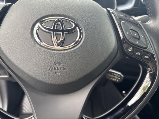 Toyota C-HR 2.0 Hybrid First Edition | 06-10141018 Voor meer informatie ActivLease financial lease