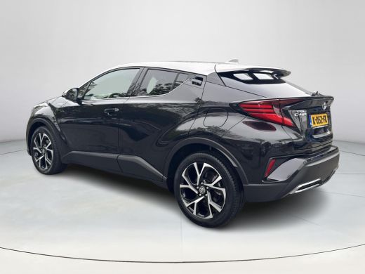 Toyota C-HR 2.0 Hybrid First Edition | 06-10141018 Voor meer informatie ActivLease financial lease