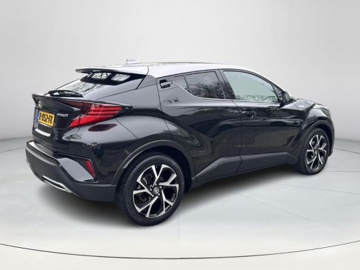 Toyota C-HR 2.0 Hybrid First Edition | 06-10141018 Voor meer informatie ActivLease financial lease