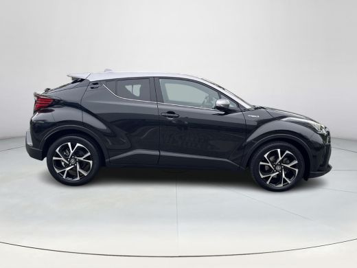 Toyota C-HR 2.0 Hybrid First Edition | 06-10141018 Voor meer informatie ActivLease financial lease