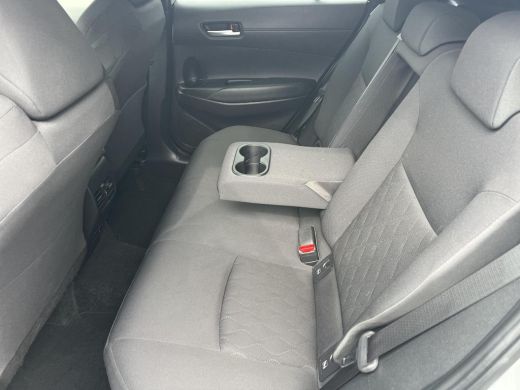 Toyota Corolla Cross 2.0 High Power Hybrid Active | Navigatie | Stoel- + stuurverwarming | Getint glas | Parkeercamera... ActivLease financial lease