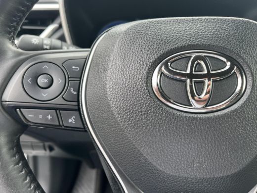 Toyota Corolla Cross 2.0 High Power Hybrid Active | Navigatie | Stoel- + stuurverwarming | Getint glas | Parkeercamera... ActivLease financial lease