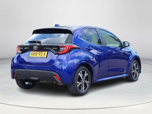 Toyota Yaris 1.5 Hybrid 115 First Edition Comfort Pack | Parkeersensoren | Blindspot | Apple CarPlay | Rijklaa... ActivLease financial lease
