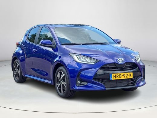 Toyota Yaris 1.5 Hybrid 115 First Edition Comfort Pack | Parkeersensoren | Blindspot | Apple CarPlay | Rijklaa... ActivLease financial lease