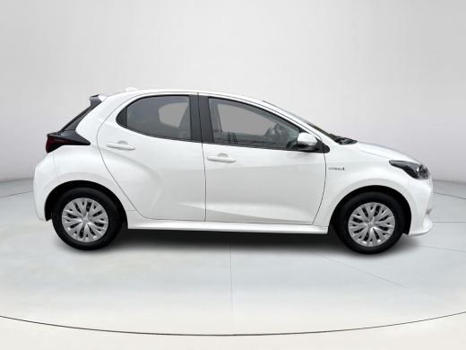 Toyota Yaris 1.5 Hybrid Active **APPLE CARPLAY & ANDROID AUTO/ ADAPTIVE CRUISE CONTROL/ CLIMATE CONTROL/ 36 MA... ActivLease financial lease