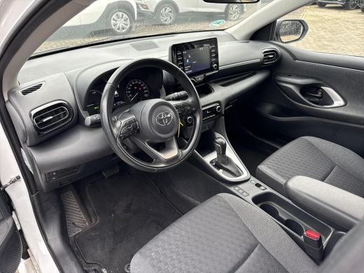 Toyota Yaris 1.5 Hybrid Active **APPLE CARPLAY & ANDROID AUTO/ ADAPTIVE CRUISE CONTROL/ CLIMATE CONTROL/ 36 MA... ActivLease financial lease