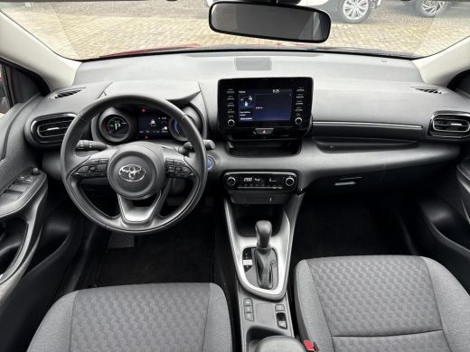 Toyota Yaris 1.5 Hybrid Dynamic **APPLE CARPLAY & ANDROID AUTO/ PARKEERCAMERA/ ADAPTIVE CRUISE CONTROL/ 36 MAA... ActivLease financial lease