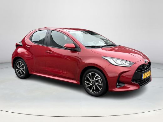 Toyota Yaris 1.5 Hybrid Dynamic **APPLE CARPLAY & ANDROID AUTO/ PARKEERCAMERA/ ADAPTIVE CRUISE CONTROL/ 36 MAA... ActivLease financial lease