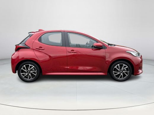 Toyota Yaris 1.5 Hybrid Dynamic **APPLE CARPLAY & ANDROID AUTO/ PARKEERCAMERA/ ADAPTIVE CRUISE CONTROL/ 36 MAA... ActivLease financial lease
