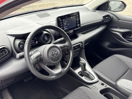 Toyota Yaris 1.5 Hybrid Dynamic **APPLE CARPLAY & ANDROID AUTO/ PARKEERCAMERA/ ADAPTIVE CRUISE CONTROL/ 36 MAA... ActivLease financial lease