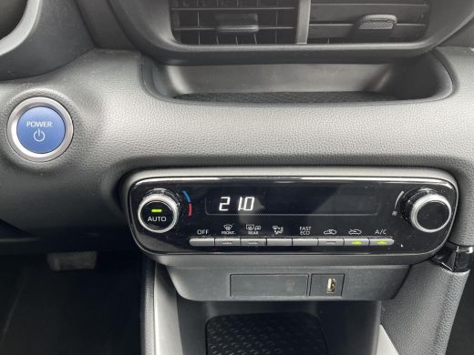 Toyota Yaris 1.5 Hybrid Dynamic | Apple CarPlay/Android auto | Achteruitrijcamera ActivLease financial lease