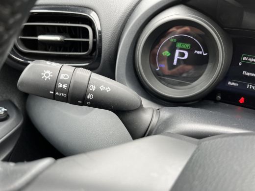 Toyota Yaris 1.5 Hybrid Dynamic | Apple CarPlay/Android auto | Achteruitrijcamera ActivLease financial lease