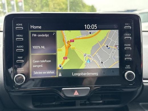 Toyota Yaris 1.5 Hybrid Executive **NAVIGATIE/ DODEHOEKDETECTIE/ STOELVERWARMING/ ADAPTIVE CRUISE CONTROL/ 36 ... ActivLease financial lease