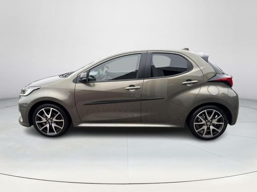 Toyota Yaris 1.5 Hybrid Executive **NAVIGATIE/ DODEHOEKDETECTIE/ STOELVERWARMING/ ADAPTIVE CRUISE CONTROL/ 36 ... ActivLease financial lease