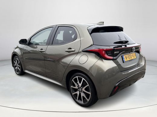 Toyota Yaris 1.5 Hybrid Executive **NAVIGATIE/ DODEHOEKDETECTIE/ STOELVERWARMING/ ADAPTIVE CRUISE CONTROL/ 36 ... ActivLease financial lease