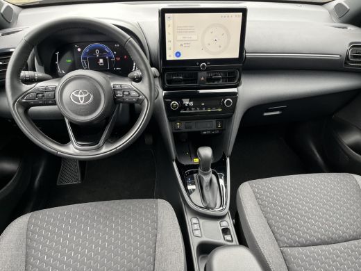 Toyota Yaris Cross 1.5 Hybrid 115 First Edition | Stoel- + stuurverwarming | Carplay | Parkeercamera | Keyless entry... ActivLease financial lease