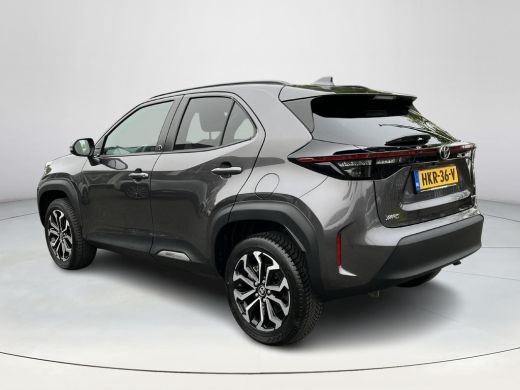Toyota Yaris Cross 1.5 Hybrid 115 First Edition | Stoel- + stuurverwarming | Carplay | Parkeercamera | Keyless entry... ActivLease financial lease