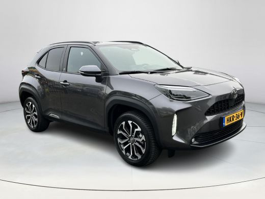 Toyota Yaris Cross 1.5 Hybrid 115 First Edition | Stoel- + stuurverwarming | Carplay | Parkeercamera | Keyless entry... ActivLease financial lease