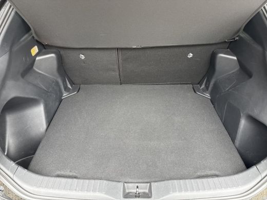 Toyota Yaris Cross 1.5 VVT-I First Edition **NAVIGATIE/ ADAPTIVE CRUISE CONTROL/ PARKEERCAMERA/ KEYLESS/ 36 MAANDEN ... ActivLease financial lease