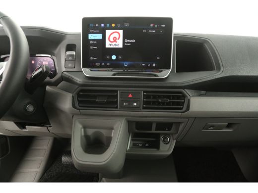 Volkswagen Crafter 2.0 TDI DSG HIGHLINE EXCLUSIVE L3H3 | FACELIFT MODEL | BPM VRIJ | NIEUW 3000KG TREKHAAK VIRTUAL A... ActivLease financial lease