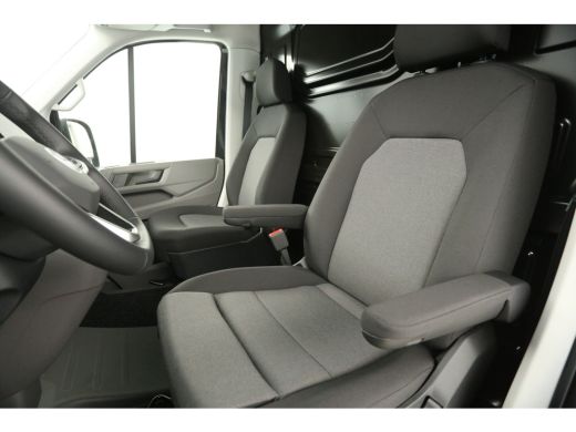 Volkswagen Crafter 2.0 TDI DSG HIGHLINE EXCLUSIVE L3H3 | FACELIFT MODEL | BPM VRIJ | NIEUW 3000KG TREKHAAK VIRTUAL A... ActivLease financial lease