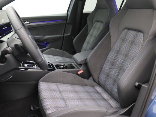 Volkswagen Golf 1.5 eHybrid GTE 272PK DSG Adaptieve Cruise Controle, Side Assist, Achteruitrijcamera, Stoel-Stuur... ActivLease financial lease