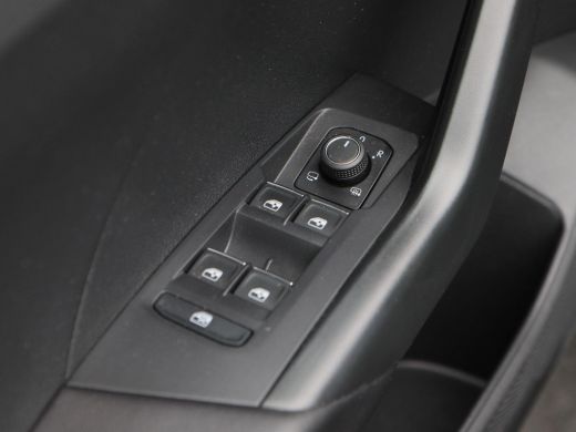 Volkswagen T-Cross 1.5 TSi 150 Pk Automaat Style | Adaptive Cruise | CarPlay | Bluetooth | Achterruitrijcamera | Sto... ActivLease financial lease