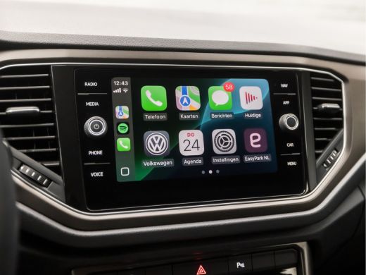 Volkswagen T-Roc 1.0 TSI Sport (APPLE CARPLAY, GROOT NAVI, CLIMATE, ADAPTIVE CRUISE, SPORTSTOELEN, GETINT GLAS, PA... ActivLease financial lease