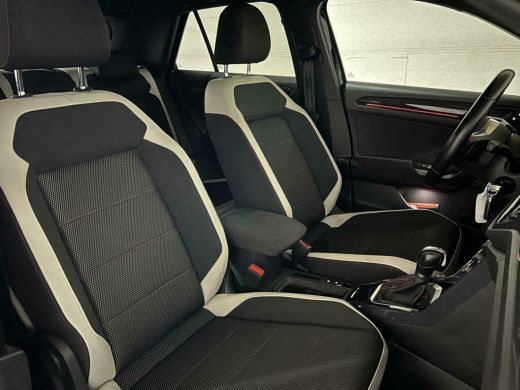 Volkswagen T-Roc 1.5 TSI Sport R-Line Pano CarPlay ACC NAP ActivLease financial lease