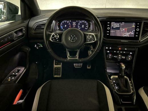Volkswagen T-Roc 1.5 TSI Sport R-Line Pano CarPlay ACC NAP ActivLease financial lease