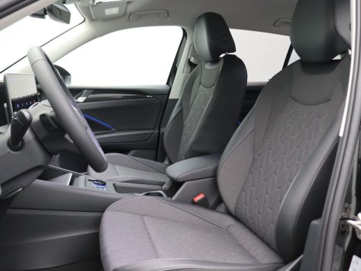 Volkswagen Tiguan 1.5 eTSI Life Edition 150PK DSG full led, trekhaak, adaptive cruise, side assist, stoelverwarming... ActivLease financial lease