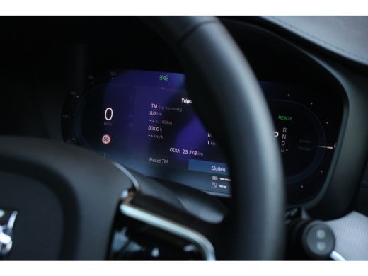 Volvo  V60 Volvo 2.0 T6 Plug-in hybrid AWD Ultra Dark | Panoramadak | Harman/Kardon | Trekhaak | Camera | Pi... ActivLease financial lease