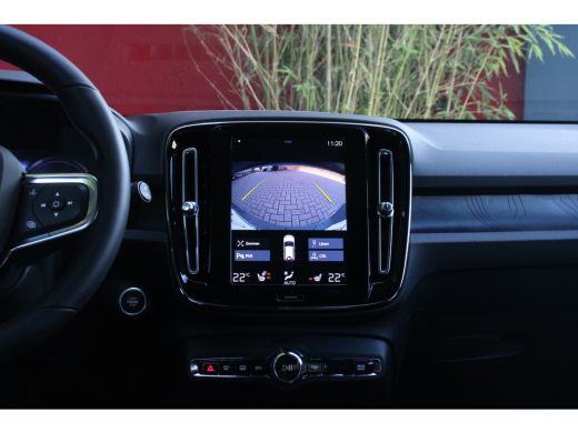 Volvo  XC40 Volvo 1.5 T5 Recharge R-Design | Harman/Kardon | Camera | Stuur/stoelverwarming | BLIS ActivLease financial lease