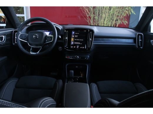 Volvo  XC40 Volvo 1.5 T5 Recharge R-Design | Harman/Kardon | Camera | Stuur/stoelverwarming | BLIS ActivLease financial lease